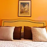 Bed & Breakfast Residenze L'uncinaia House Perugia