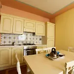 Residenze L'uncinaia House Couette-café
