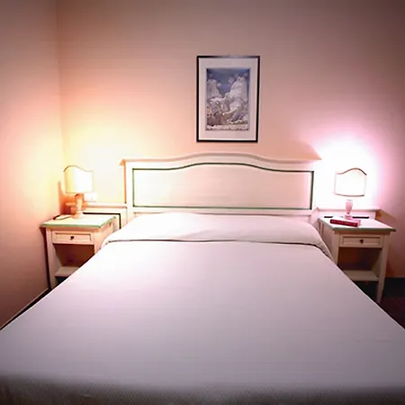 Bed and breakfast Residenze L'uncinaia House 4*