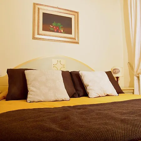 ベッド・アンド・ブレックファスト Residenze L'uncinaia House ペルージャ