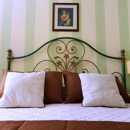 Residenze L'uncinaia House Bed and breakfast Perugia