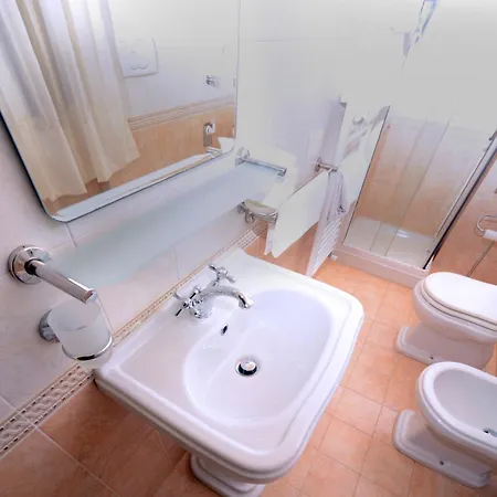 ベッド・アンド・ブレックファスト Residenze L'uncinaia House 4*