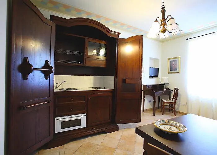 Alojamento de Acomodação e Pequeno-almoço Residenze L'uncinaia House