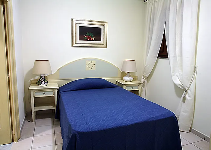 Bed & Breakfast Residenze L'uncinaia House 4*