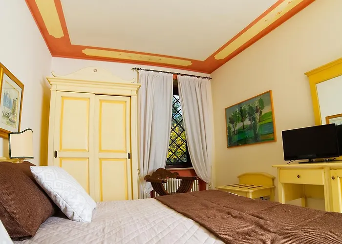 Residenze L'uncinaia House 4*