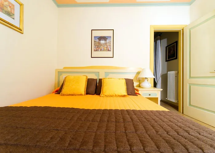 Residenze L'uncinaia House Bed & Breakfast