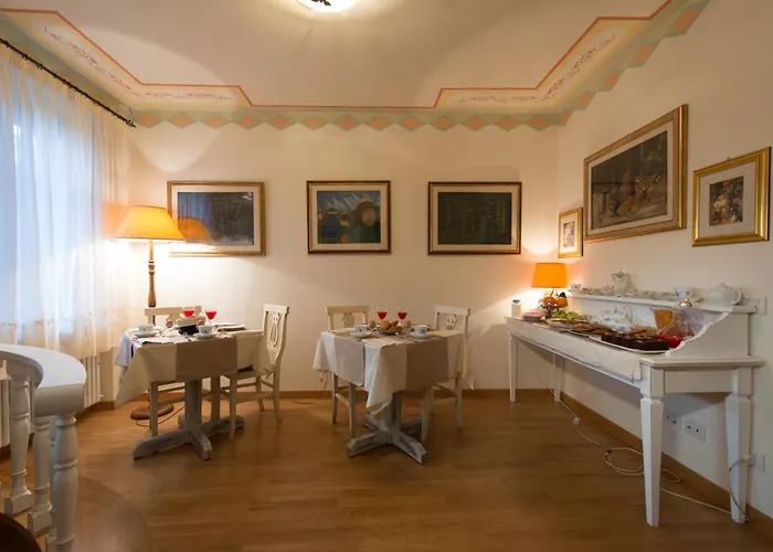 Residenze L'uncinaia House