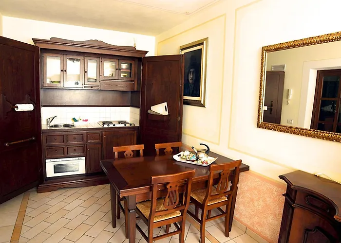 Residenze L'uncinaia House 4* Perúgia